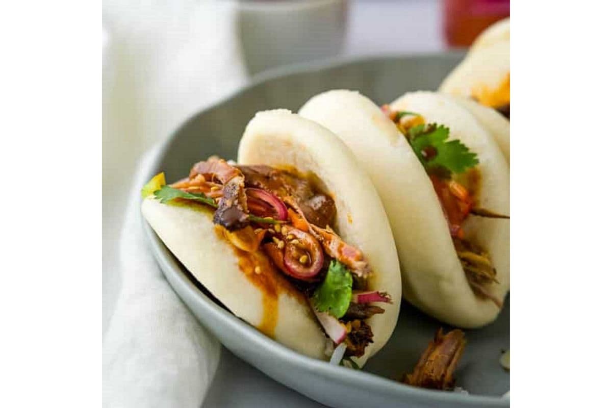 Pulled Pork Bao 猪肉刈包