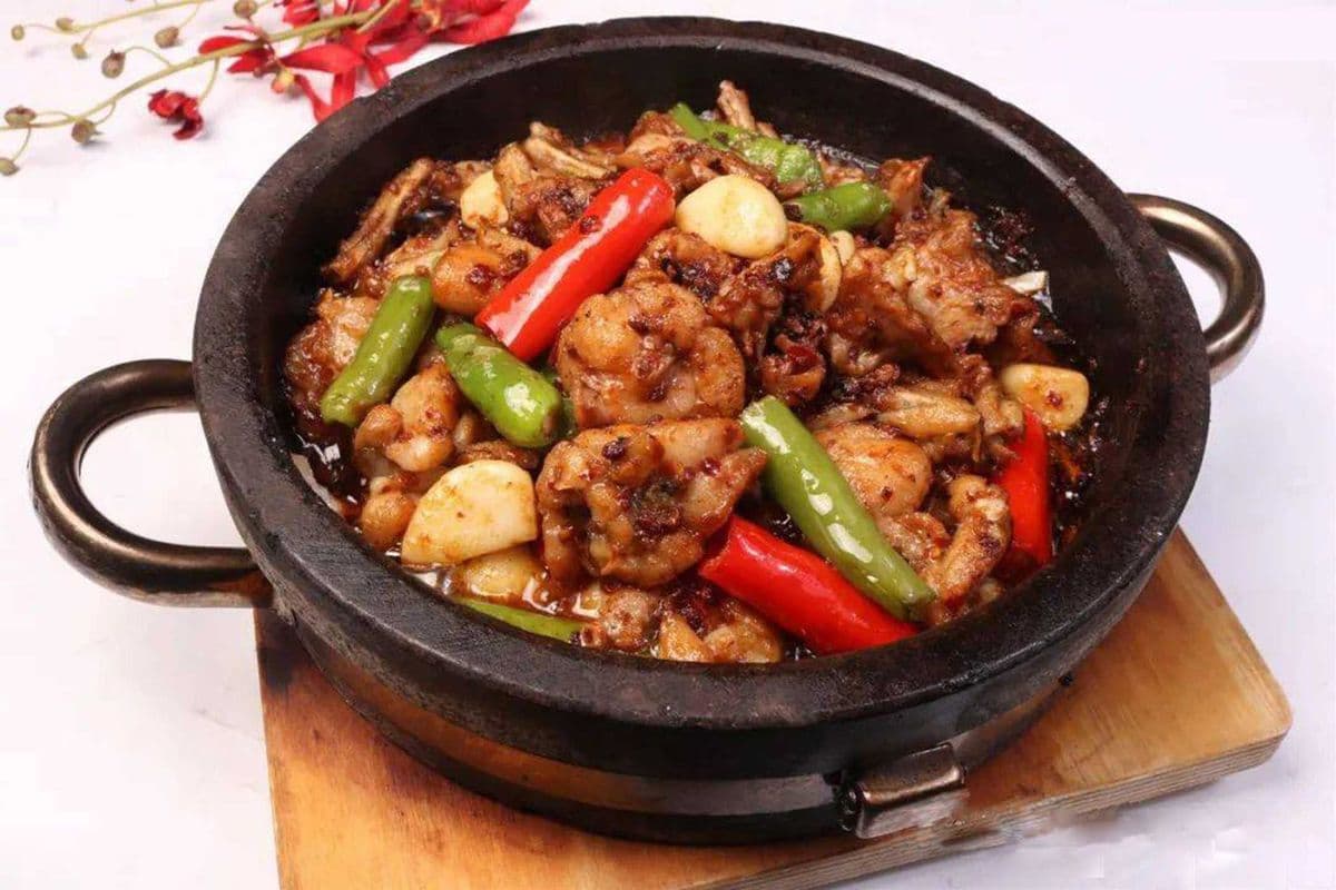 5. Signature Stir Fried Bullfrog (招牌牛蛙)