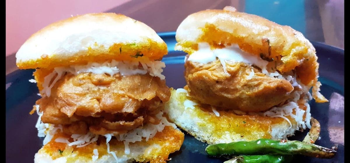Chef Special Vada Pav (1 Pc) Gujarati Style