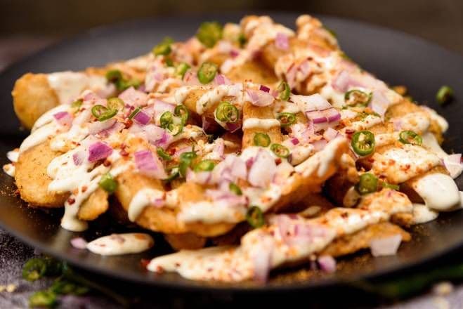 Chilli Onion Wedges (Jafna Wedges)