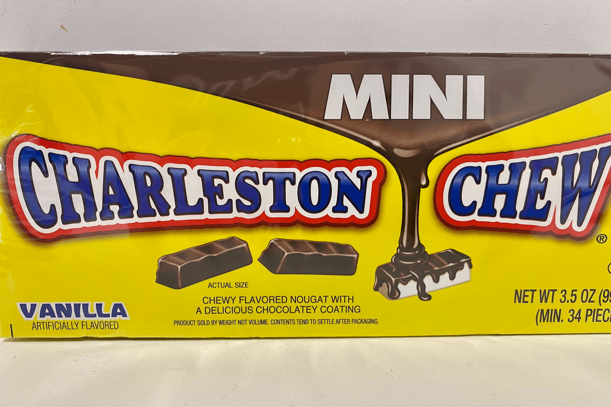 Charleston Chew Mini Candy Box (99 g)