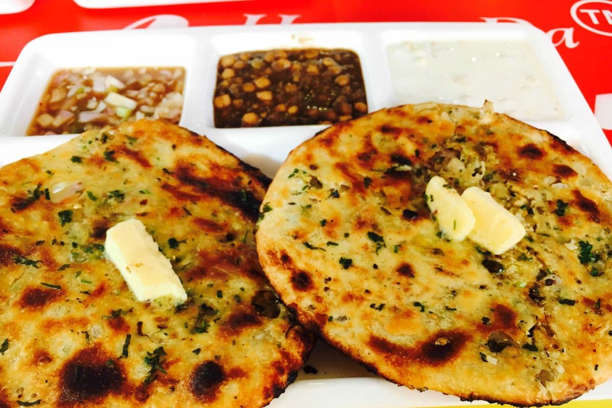 Chickpea Curry with Naan