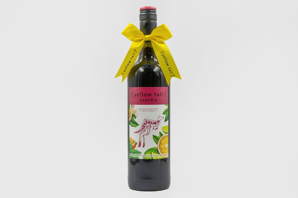 Yellow Tail Sangria (1 x 750 ml)