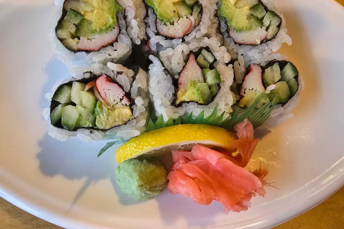 California Maki (6 pcs)