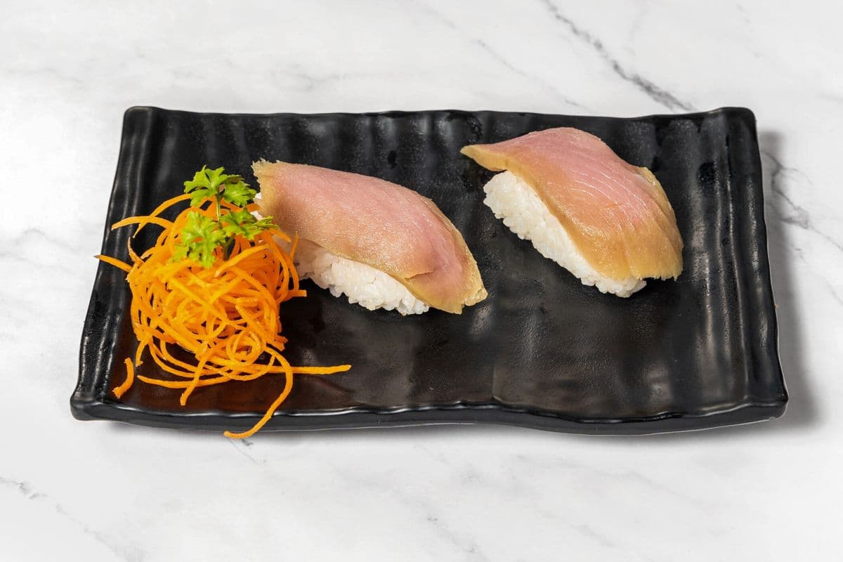 Tuna (Maguro) (2 pcs)