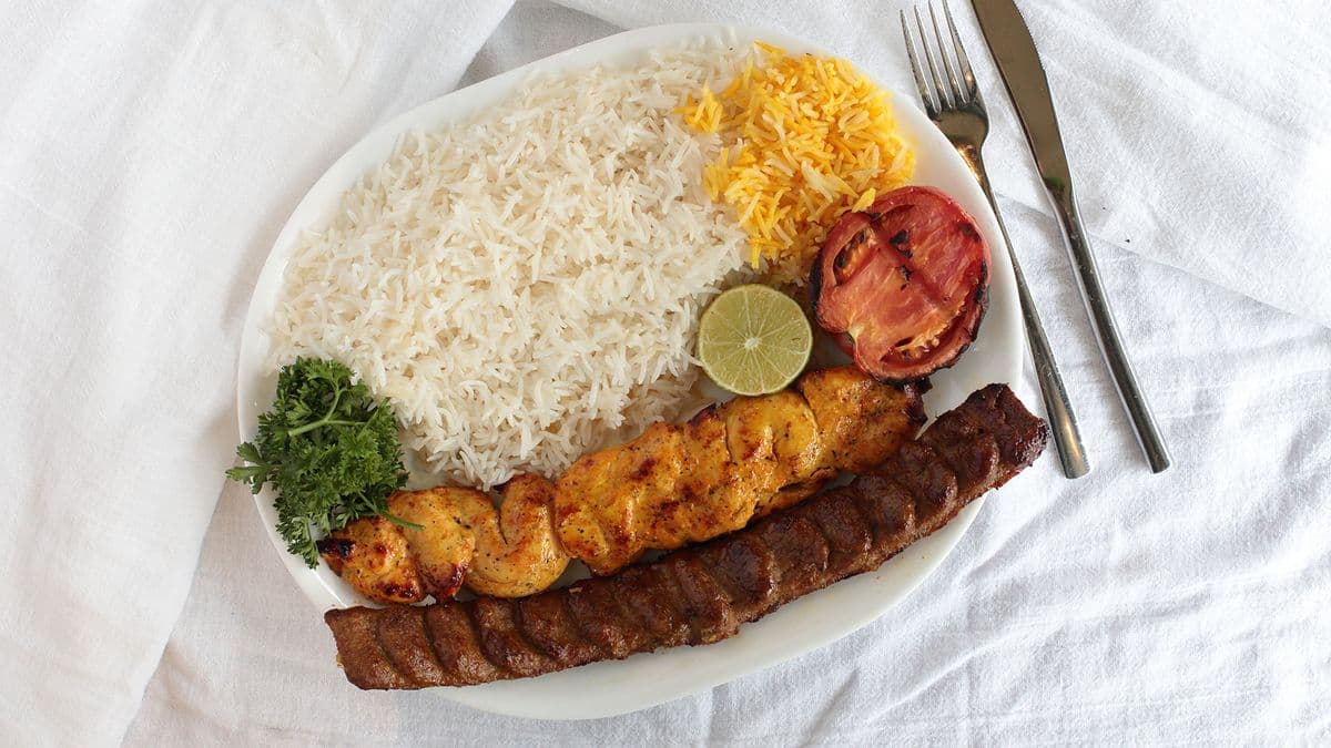 Boneless Chicken Soltani (Vaziri) Kebab Dish