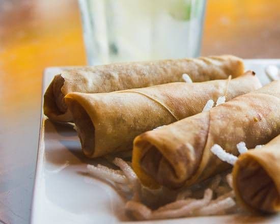 Crispy Spring Rolls (4 pcs)