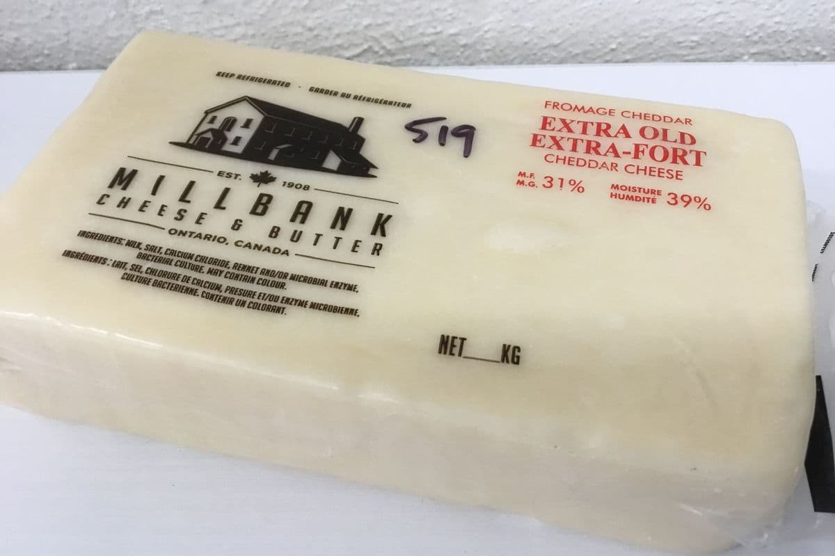 Millbank Extra Old Cheddar (Non Organic) (455 g)