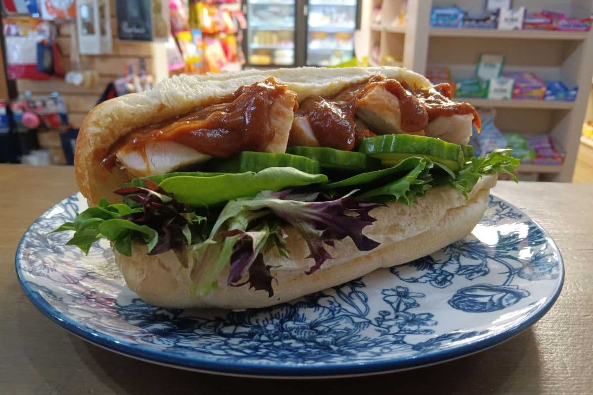 Broodje Chicken Sate