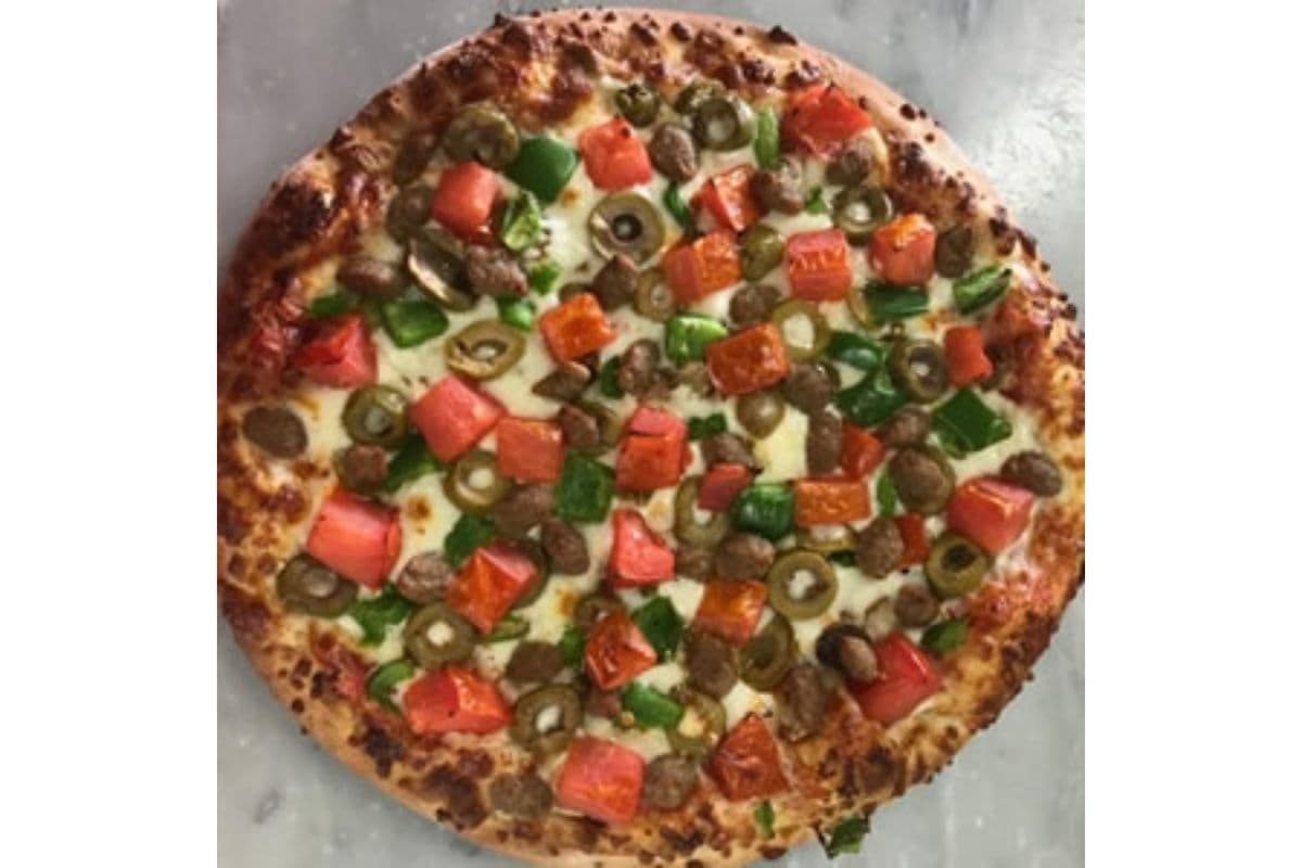 Large Beef Bologna Pizza (10 Slices)