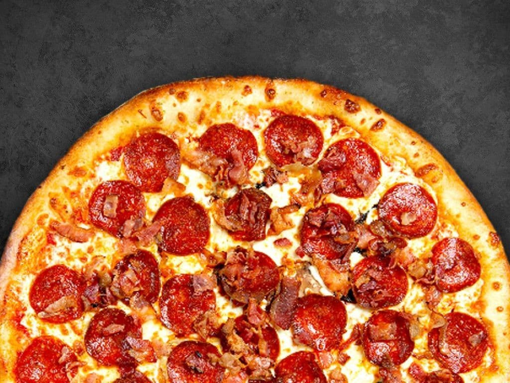 Pizza Québécoise / Canadian Pizza