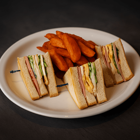 Taiwanese Club Sandwiches / 美而美總匯三明治