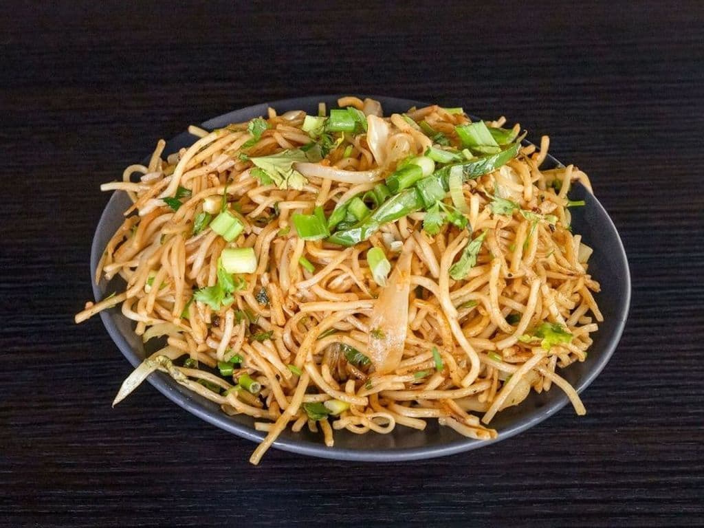Triple Schezwan Chicken Noodles