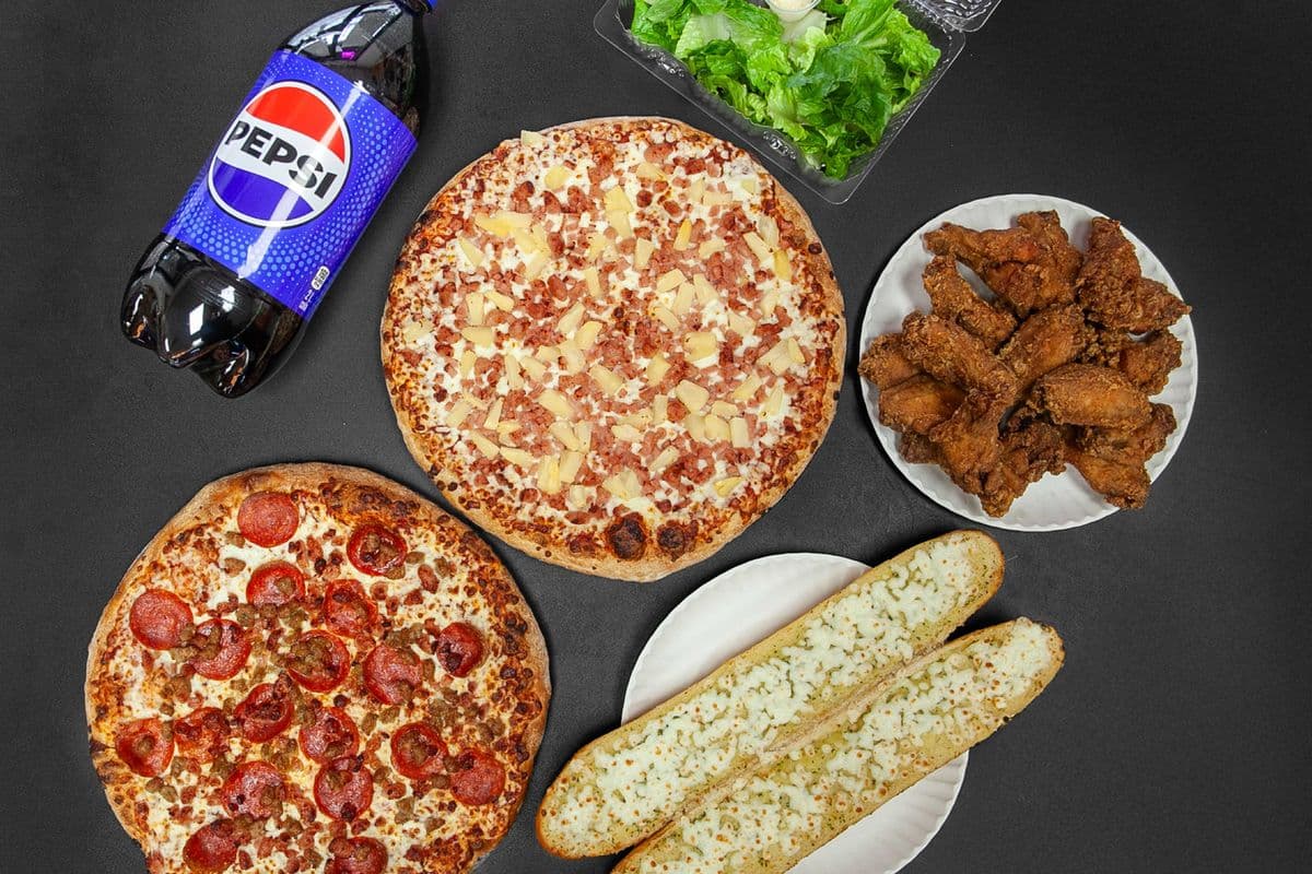 Family Combo - X-Large pizza (caesar salad)