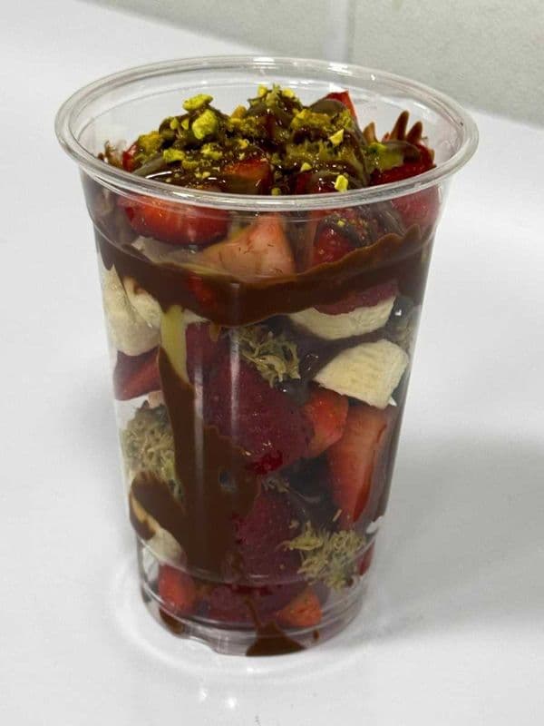 20 OZ Dubai Strawberry Banana Cup
