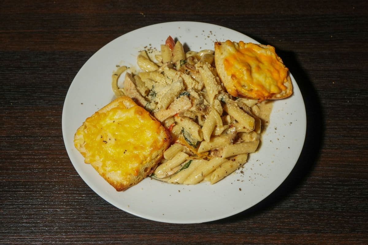 Penne Chicken Carbonara Pasta