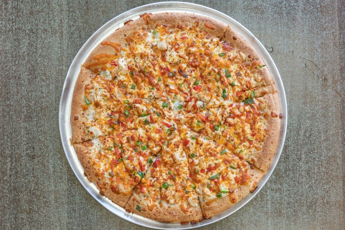 12" Medium Butter Chicken Pizza