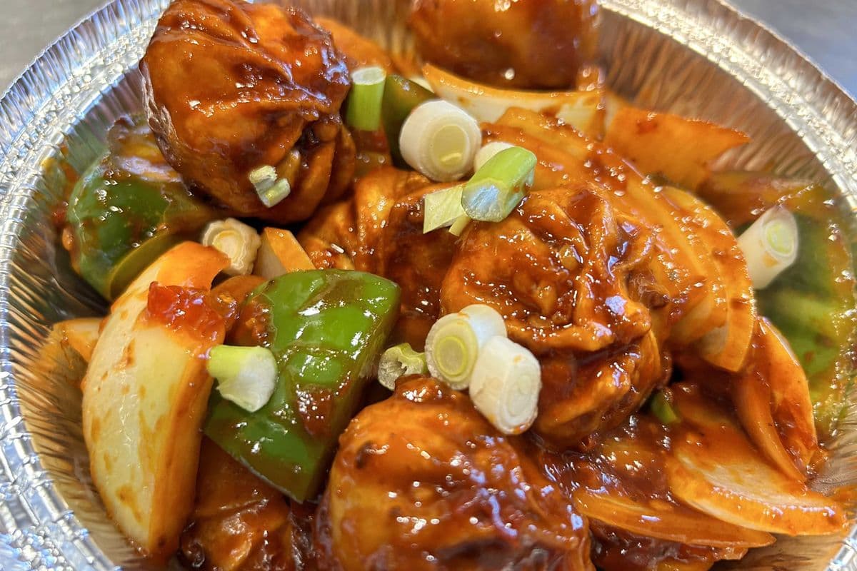 Chili Chicken Momo (8pcs)