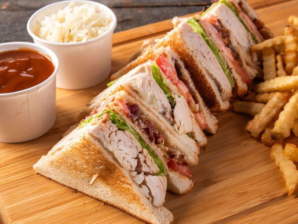 CLUB SANDWICH POULET