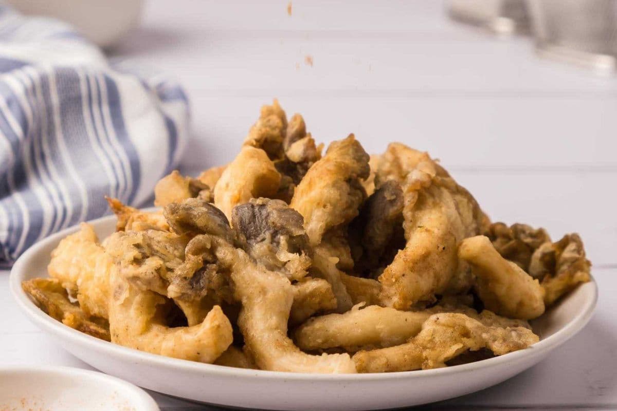 V02. Champignons Shiitake frits | Fried Shiitake Mushrooms | Nấm đông cô chiên giòn