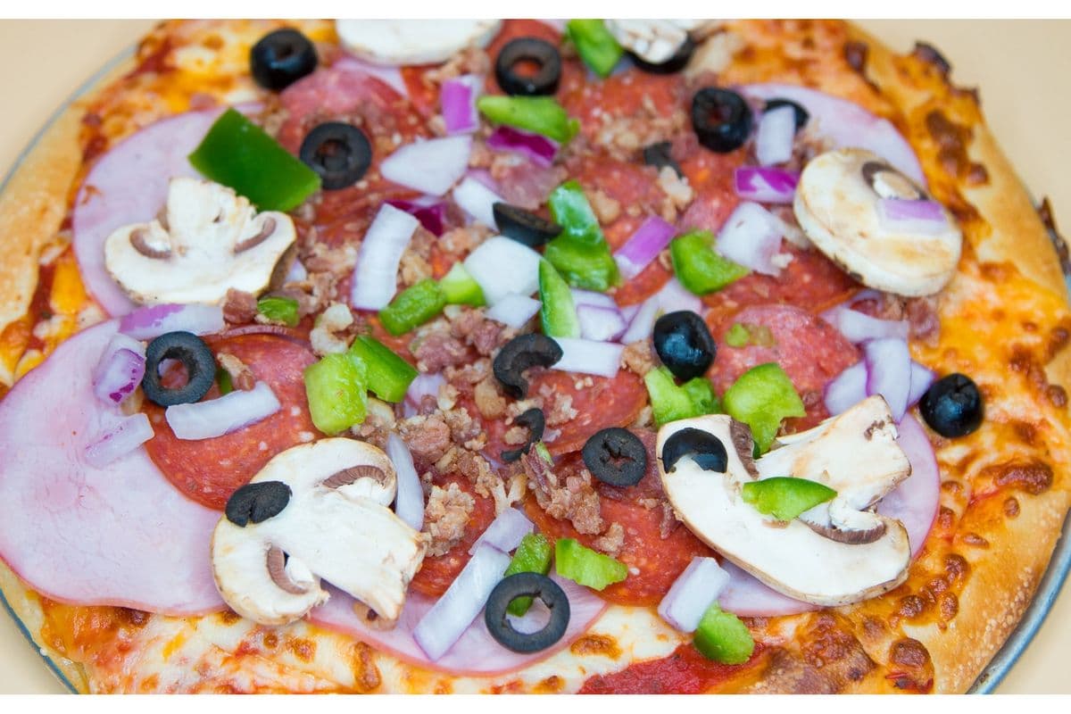 10" Milano's Classic Pizza