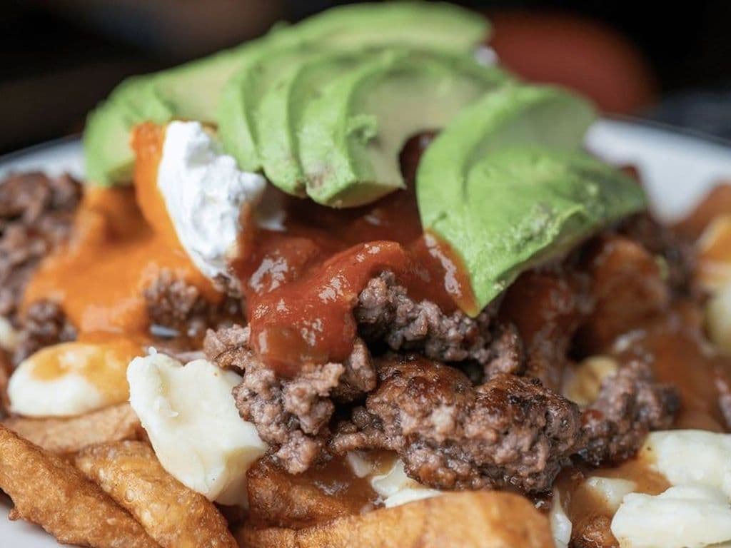 DIOS MIO POUTINE