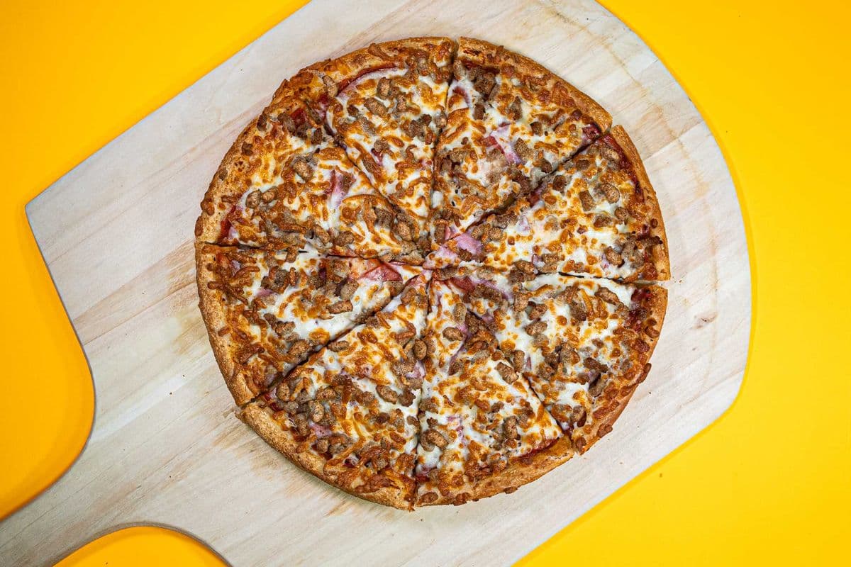 12" Medium Meat Lovers Pizza (12) (12 Cal)