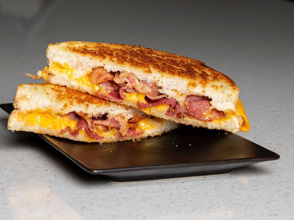 GRILL CHEESE BACON
