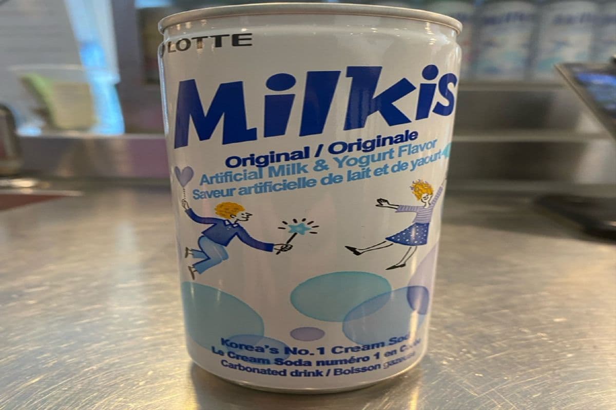 Milkis (Strawberry/ Orignal/ etc) (250ml)