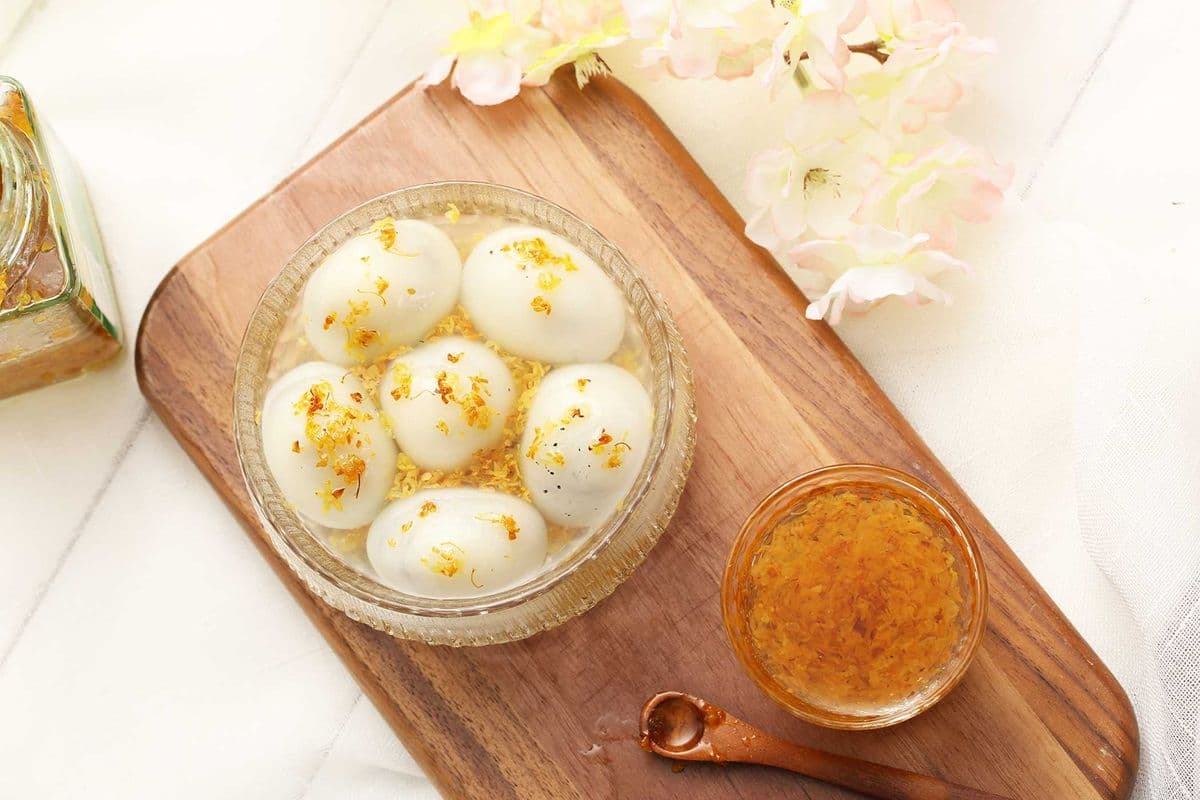 5. Rice Balls in Osmanthus Soup (桂花汤圆)