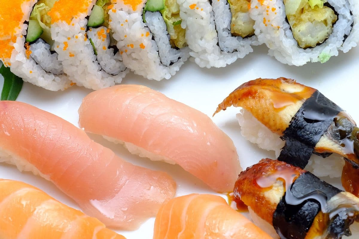 Sushi and Roll Combo (11 pcs)