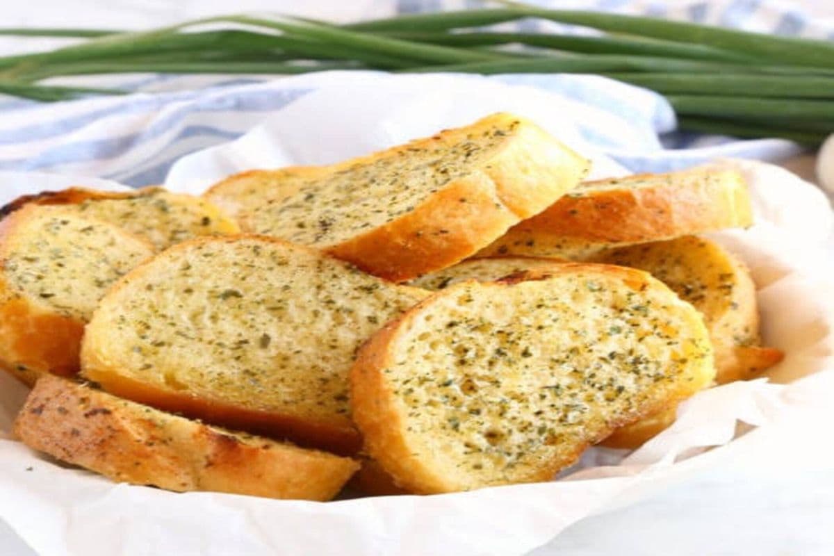 Garlic Bread (2pcs)