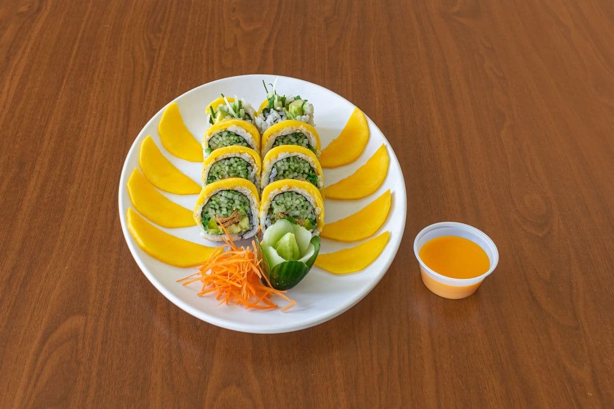 AR1 Gold Veggie Dragon Roll (8 pcs)