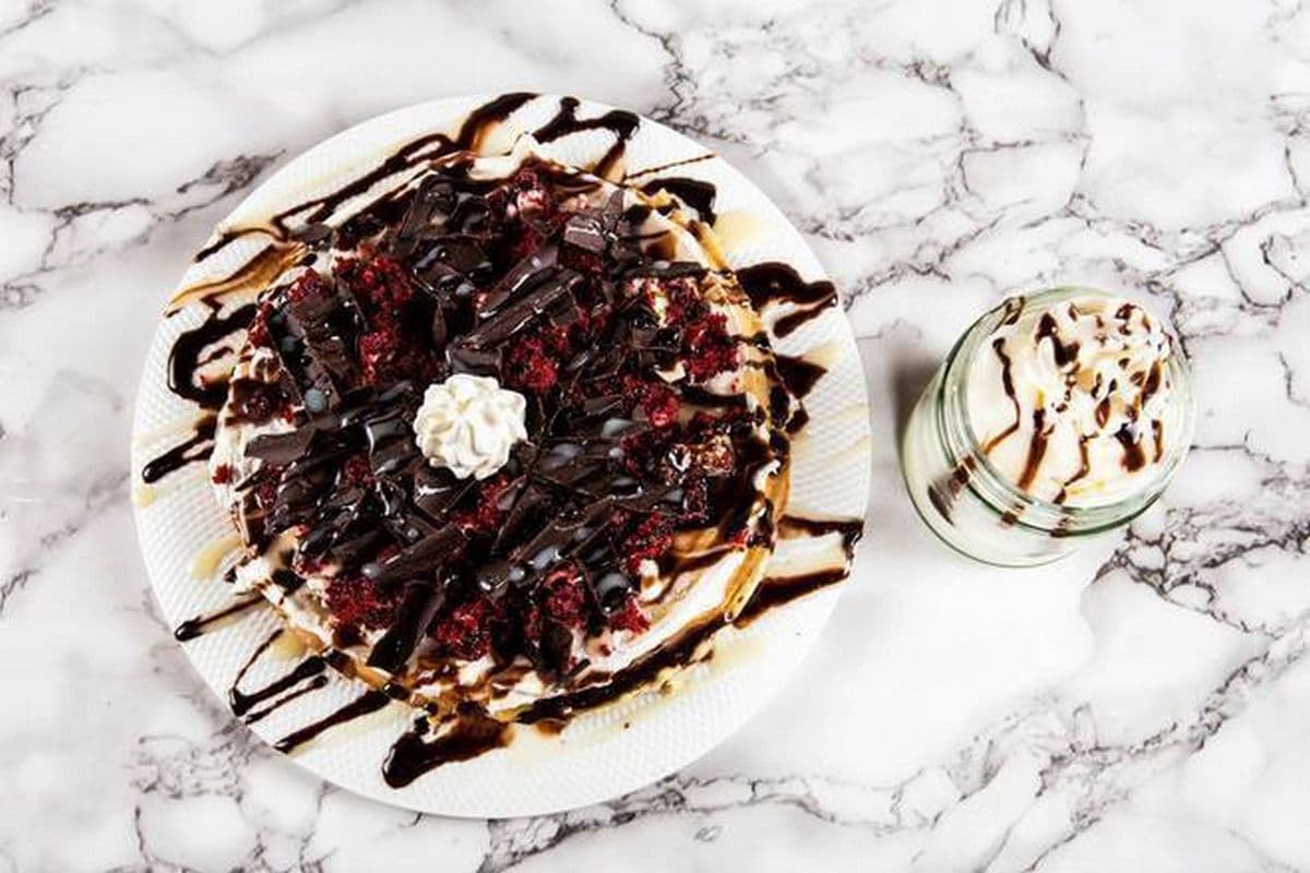 Outrageous Cheesy Oreo - Waffle Up!