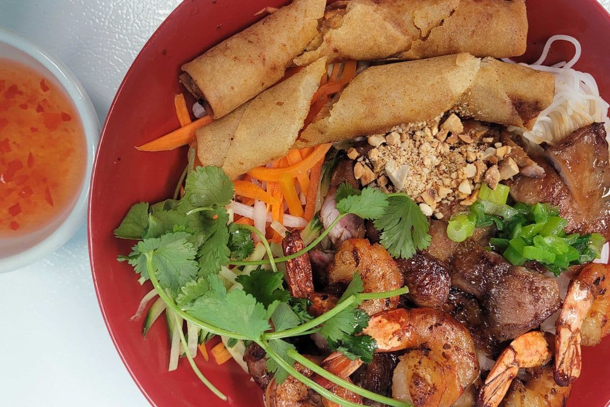 20. Ver. Grilled Shrimp, Chicken, and Spring rolls