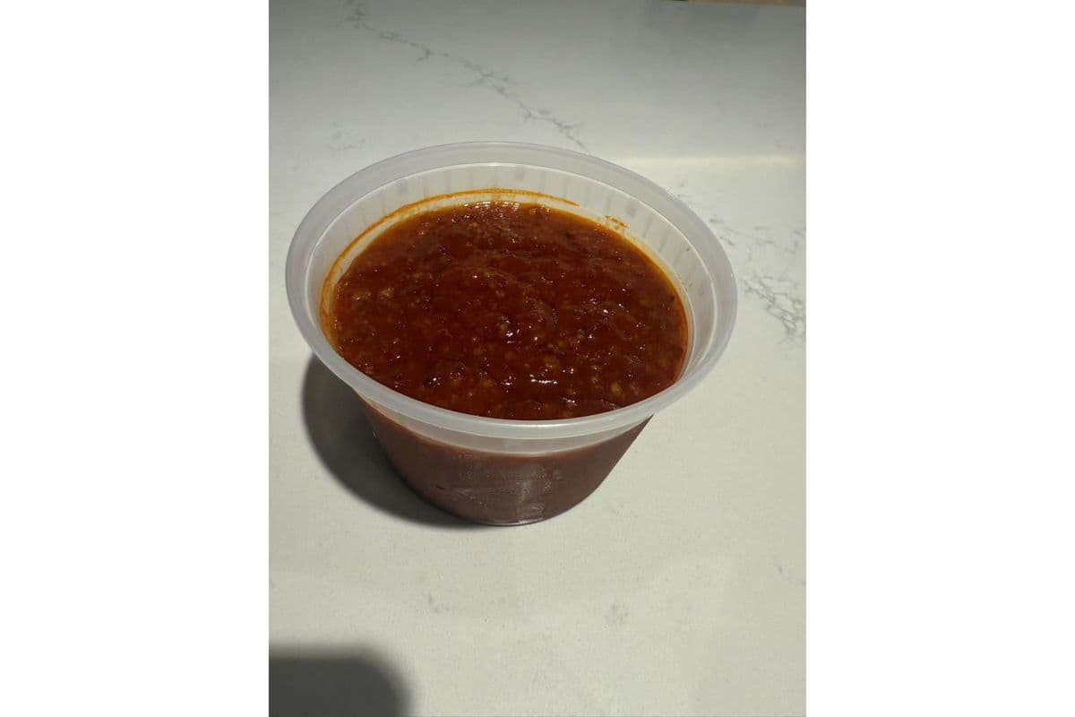 T6 House-Made Hot Sauce (16 oz)