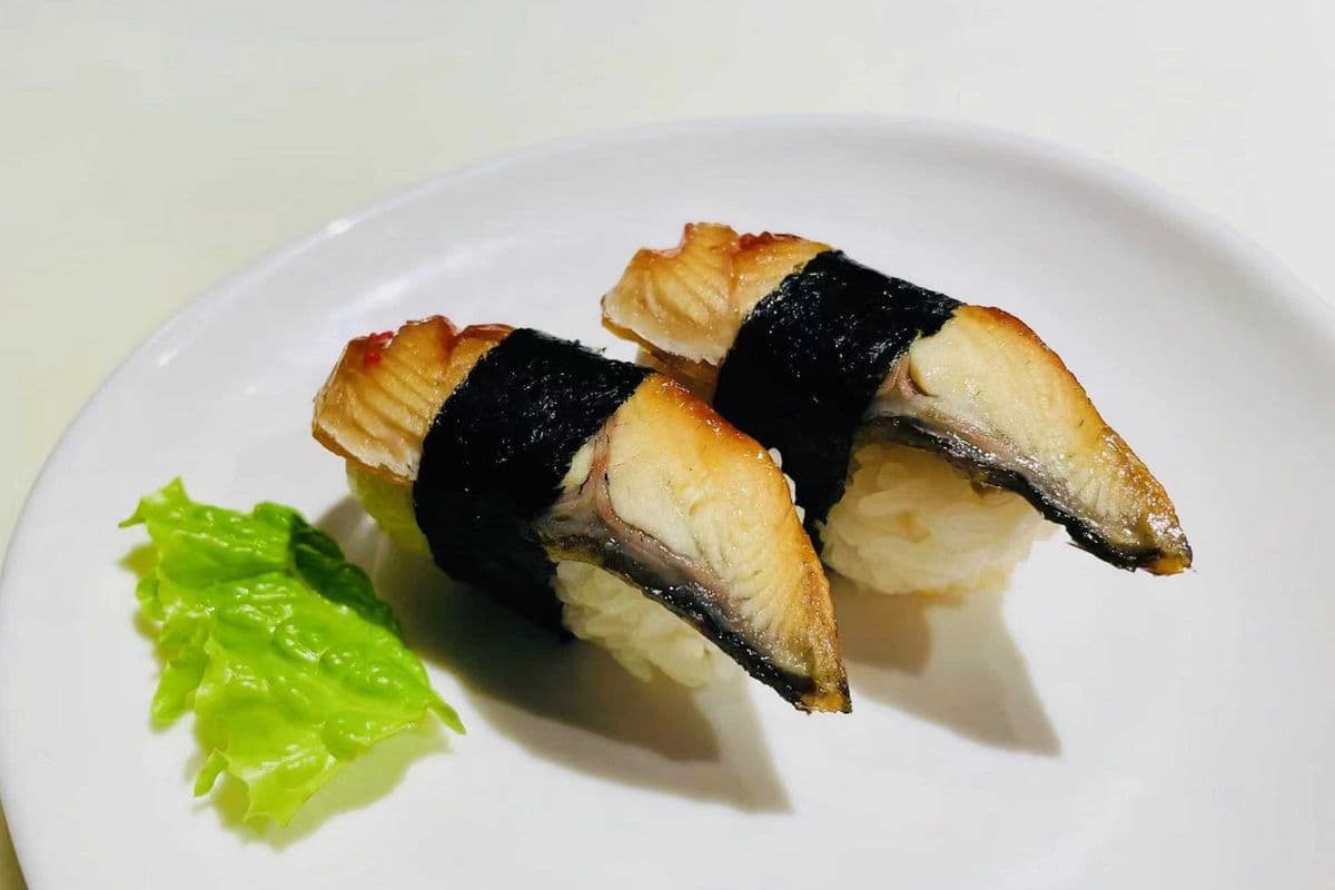 B12 Anguille / BBQ eel (2 mcx/ pcs)