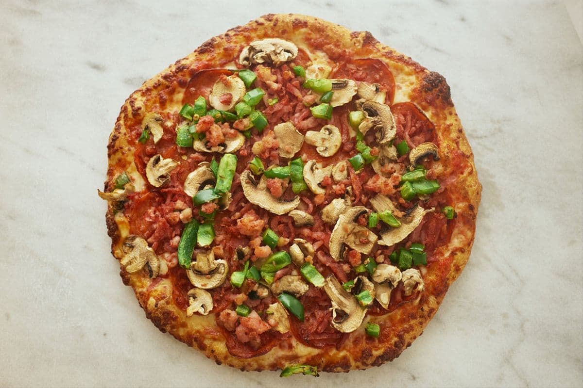 Deluxe (Medium) (8 slice)