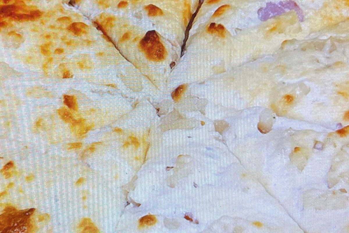 Deluxe Cheese Pizza