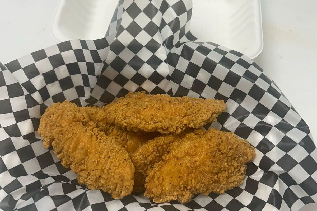 Chicken Strips (Six Pieces)
