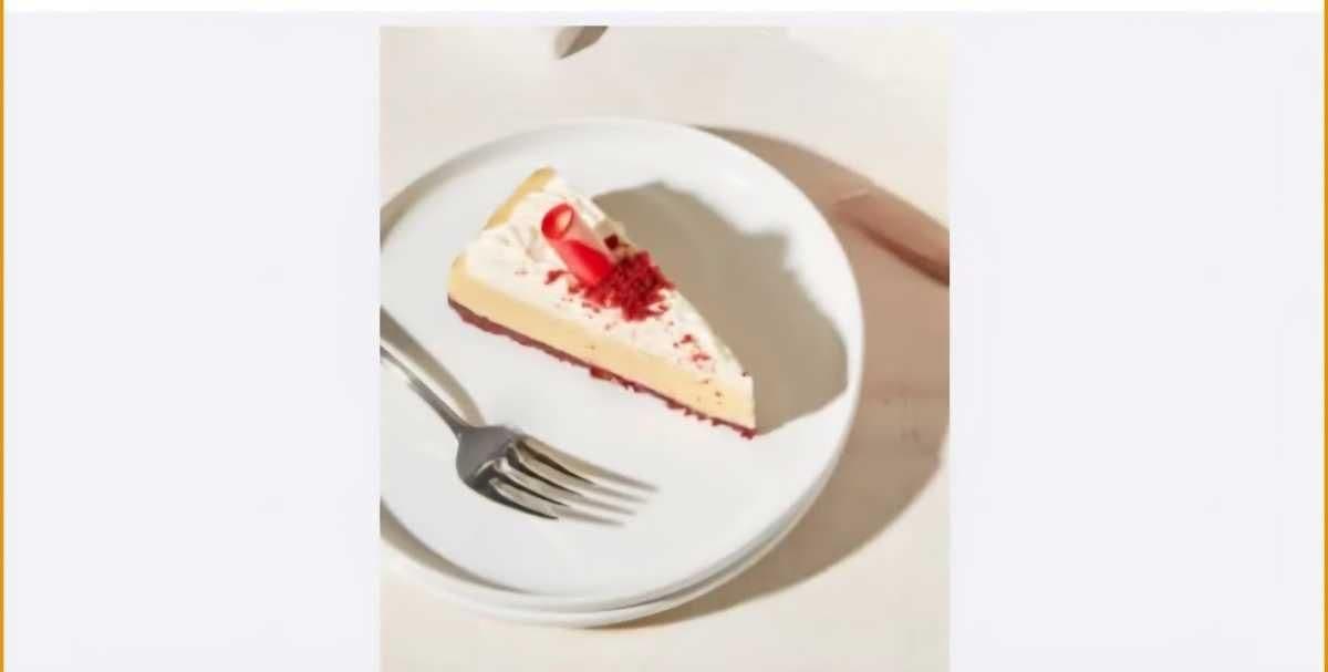 Red velvet cookie Crust Cheesecake