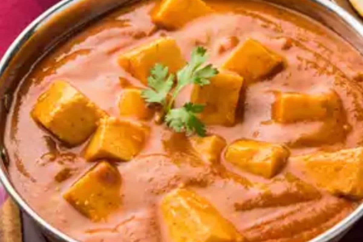 59. Shahi Paneer