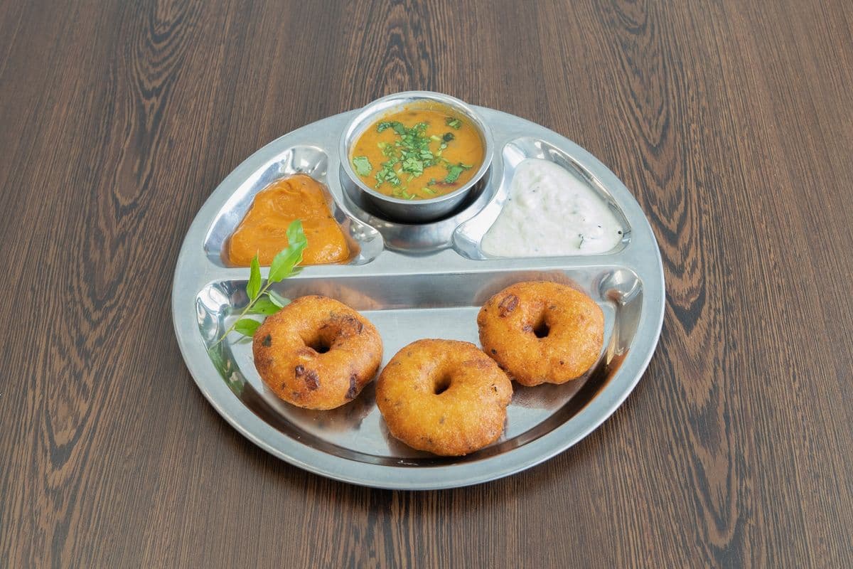 Medhu Vadai (3 Pcs)