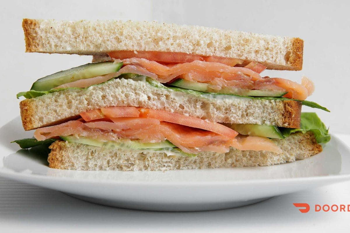Sandwich Smoked Salmon Lox