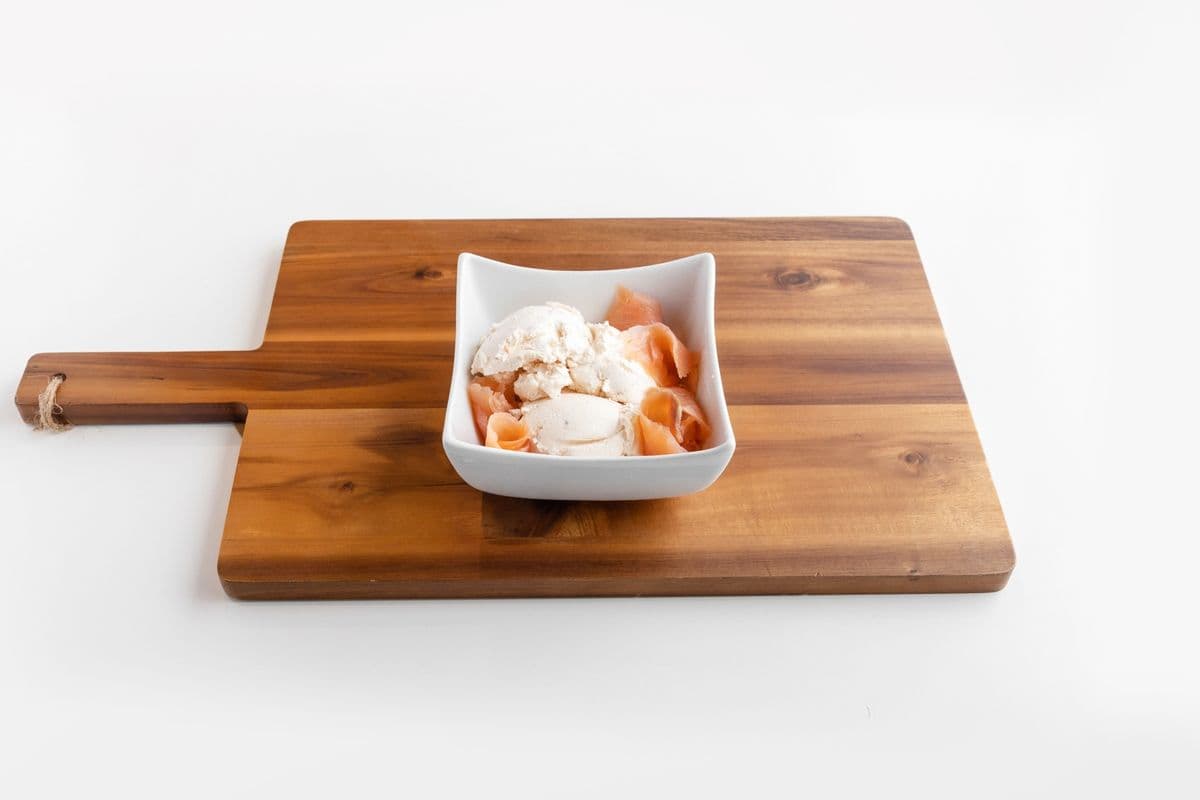Lox (Smoked Salmon) Cream Cheese