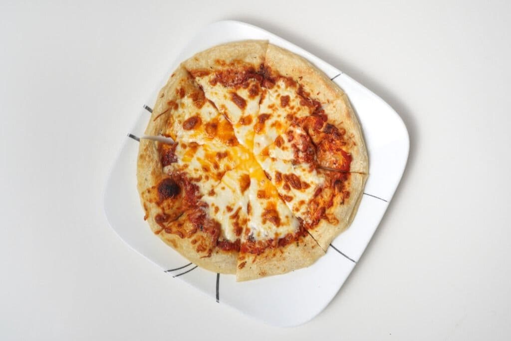 Pizza Plain ( Cheese and Pizza Sauce) 13 "