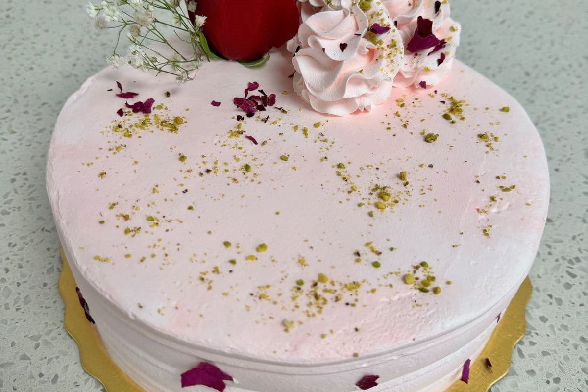 Rose Rubri Cake