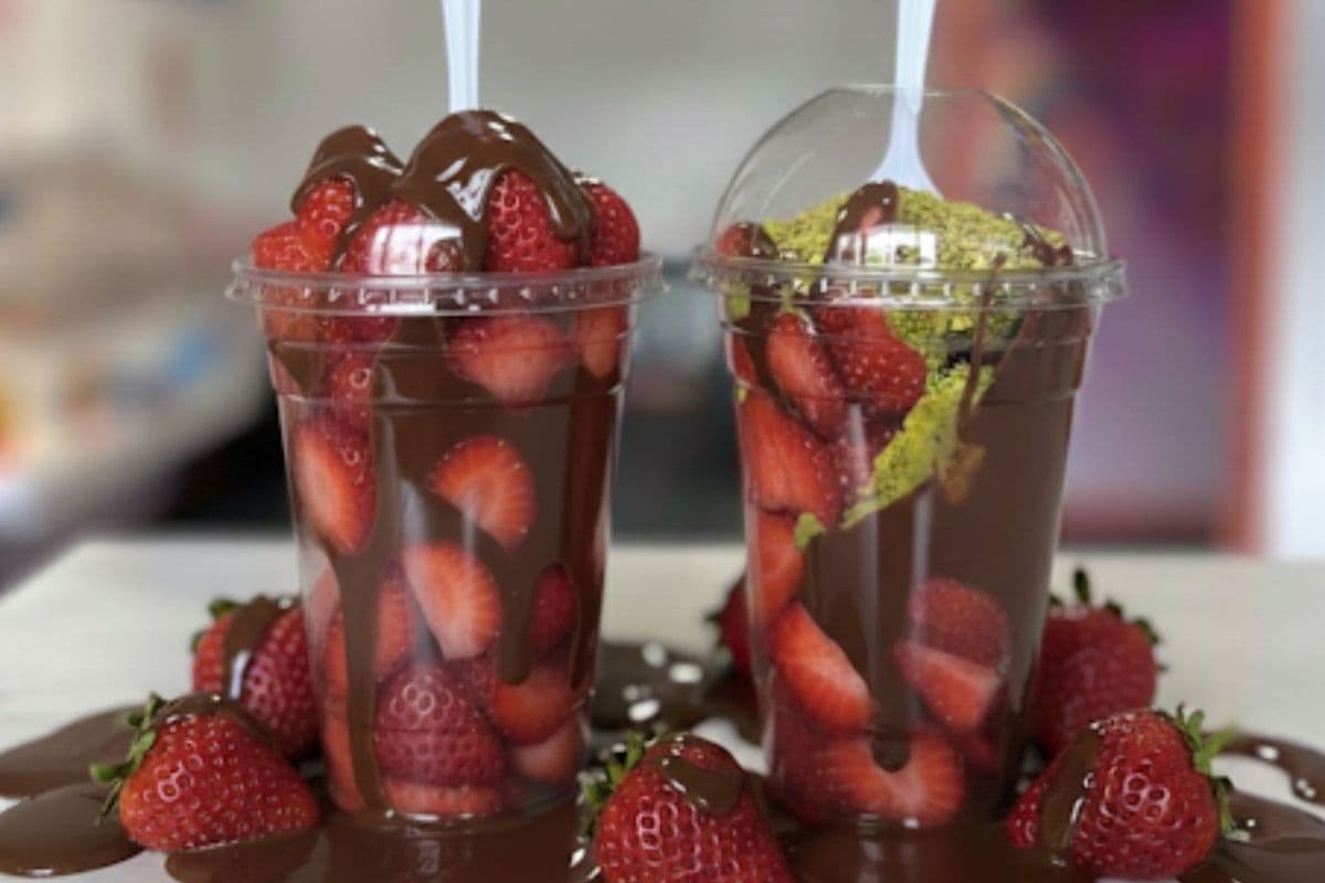 Dubai Strawberry Cup (20oz)