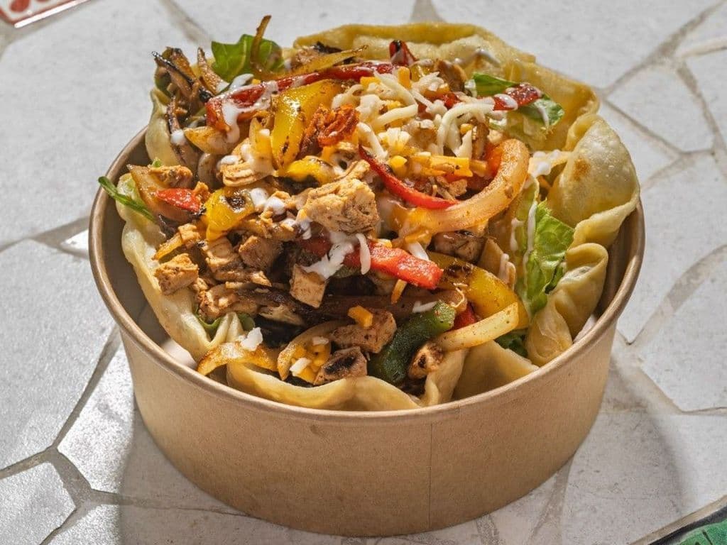 Chicken Fajita Salad Bowl