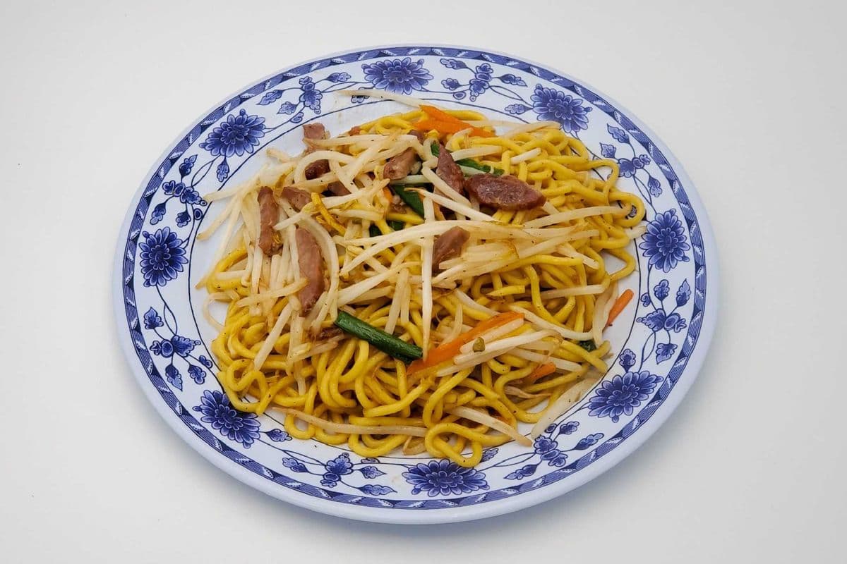 BBQ Pork Fried Noodle 叉燒炒麵